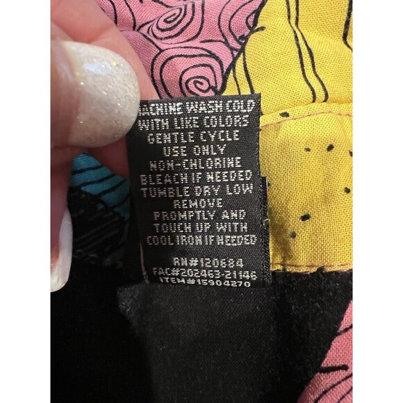 Hot topic Disney The Nightmare Before Christmas Sally Woven Button-Up Top Medium - Picture 7 of 7